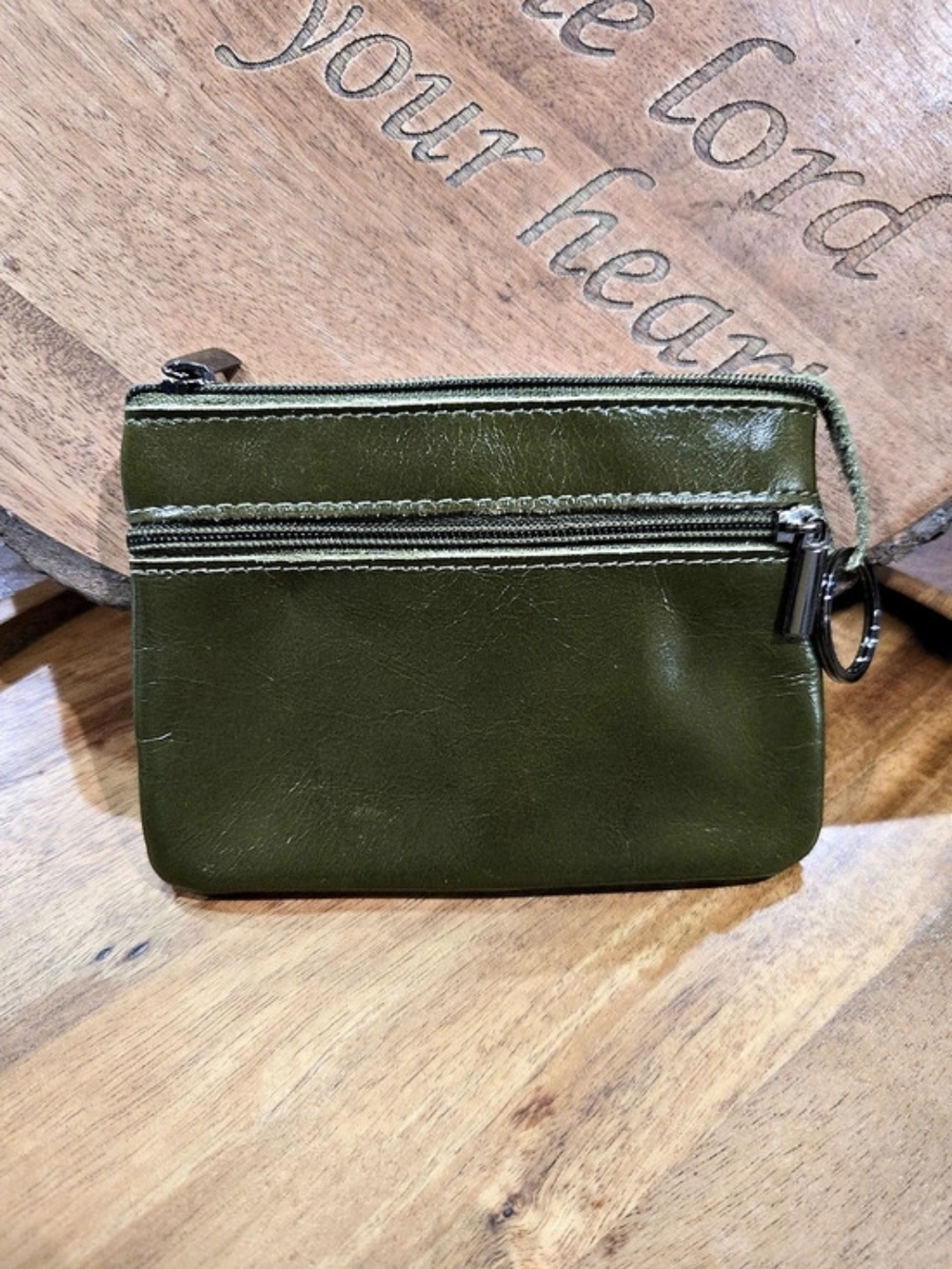 🌻Green Zip Leather Pouch. Perfect As a Card Holder!